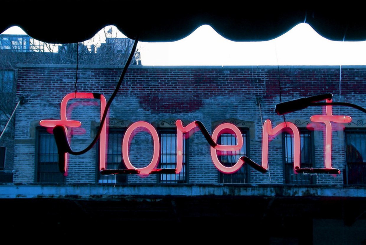 2016%2f01%2f18%2f19%2f14%2f13%2f187d5a61 3c0b 4b8d 8ac3 624f4075beae%2fflorent signage gansevoort street