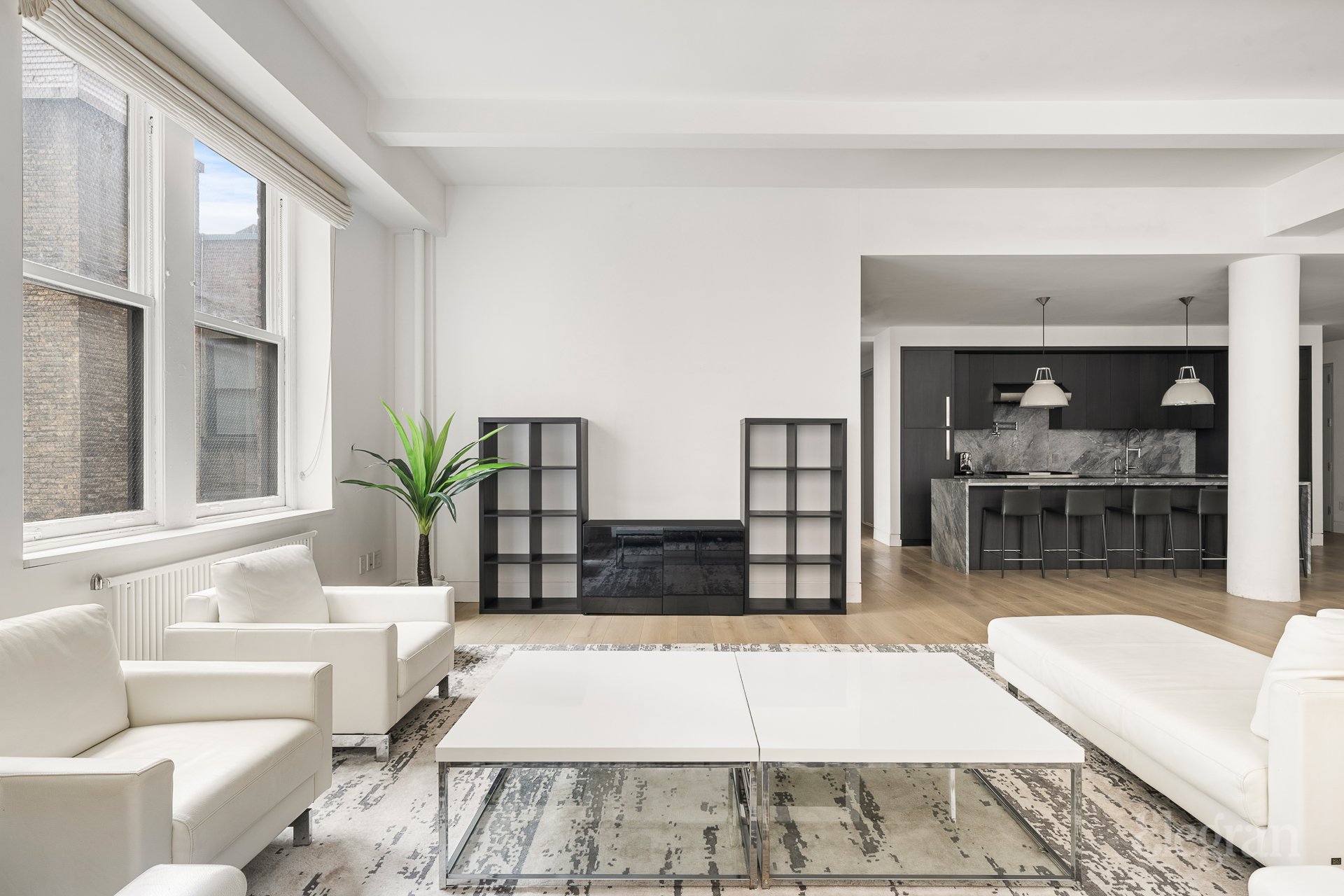 New York, NY 10003,7 E 20th Street #7-R
