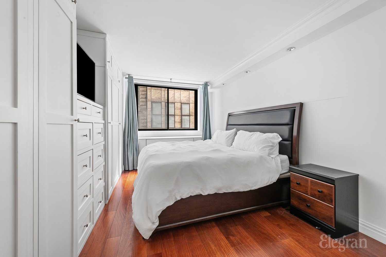 New York, NY 10010,280 Park Avenue S #3-E