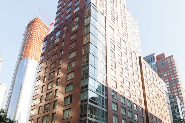 Liberty Green 300 N End Ave Apartments For Sale Rent In Battery Park Nyc